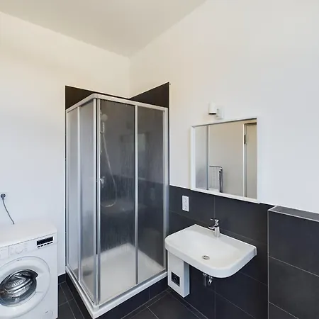 Apartment Großzügige Mit Balkon
