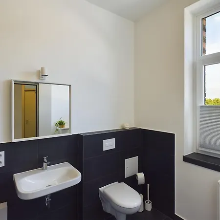Apartment Großzügige Mit Balkon Magdeburg