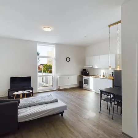 Apartment Großzügige Mit Balkon *