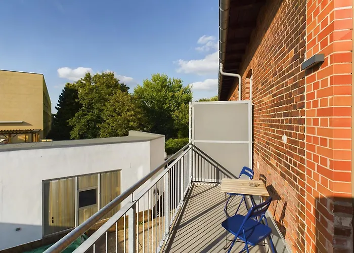 Grosszuegige Mit Balkon We14